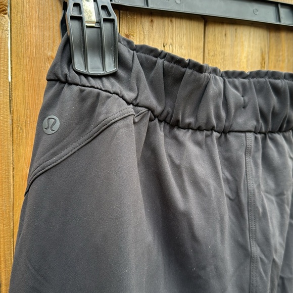 Lululemon pant - Picture 6 of 6